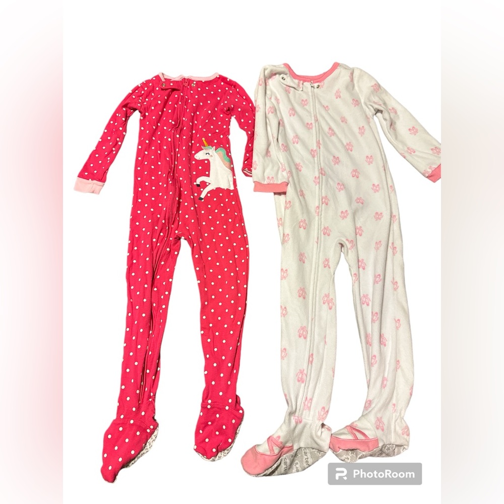 Carters 4T footed pajamas